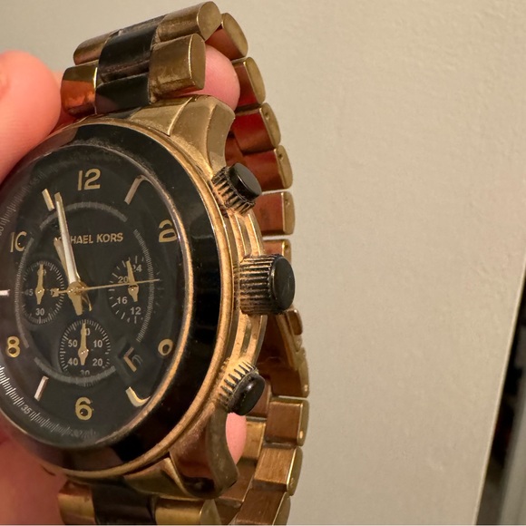 Michael Kors XL Runway Watch in Gold & Black - Picture 3 of 7